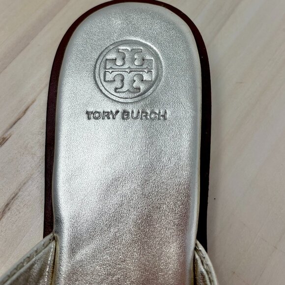 Tory Burch Benton thong sandal in metallic gold calf leather size 9M - Picture 3 of 5